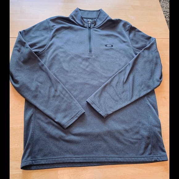 oakley half zip pullover